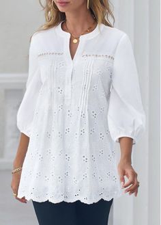 Stylish Tops For Women, Sipping Coffee, Trendy Tops For Women, Coffee Culture, Trendy Fashion Tops, Pretty Blouses, Casual Lace, Women Shirts Blouse, Casual Blouse