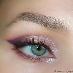 Purple Makeup Looks, Purple Makeup, Braut Make-up, Eye Makeup Designs, Makeup Eye Looks, Eyeliner Brush, Makeup Pictures, Makeup Designs