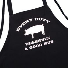 Bbq Sayings Funny, Apron Ideas Vinyl, Sister Aprons, Mens Cooking Apron, Apron Sayings, How To Shrink Clothes, Funny Tea Towels