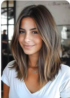 Brown Hair Inspiration, Brunette Balayage Hair, Good Hair Day, Long Hair Cuts, Brunette Hair, Brunette Hair Color