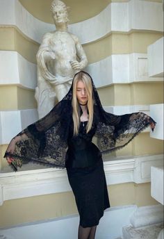 Veil Poses, Goth Outfit Inspo, Upcycling Clothes, Bride Costume, Goth Look, Style 2023, Witch Outfit, Halloween Photoshoot, Dream Wedding Ideas Dresses