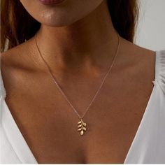 Material: 14k Gold Plated Hypoallergenic Lead & Nickle Free Tarnish Free Length: 16.5” With 2” Extender Top Rated Seller Quick Shipper Open To Offers 1800+ Listings Sold Leaf Pendant, Top Rated, Womens Jewelry Necklace, Chain Necklace, Gold Plate, Jewelry Necklaces, Plating, Necklaces, Women Jewelry