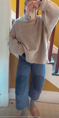 Crunchy Clothes, Fashion Brenda, Summer Bottoms, Big Sweaters, Linen Cabinet, Fall 24, Mama Style, Fall Fits, Pinterest Outfits