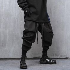 Bashi" Techwear cargo pants - TECHWEAR STORM™ Cargo Techwear, Techwear Cargo Pants, Mode Hip Hop, Techwear Pants, Best Pants, Most Stylish Men, Making People Happy, Trendy Pants, Military Pants