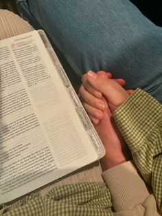 :) my boyfriend & my Bible (my two favs) Praying Relationship Goals, Bible Reading With Boyfriend, Reading Bible With Husband, Bible Study With Husband, Future Boyfriend Aesthetic, Bible Study Relationship, Strong Relationship With God, Church Relationship Goals, Church With Boyfriend