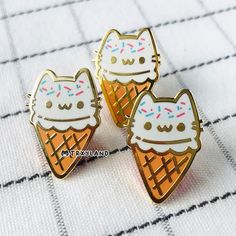 Cute cats doing cute things Cat Enamel Pin, Pin Game, Cute Doodle Art, Metal Pins, Kawaii Drawings, Hat Pins