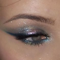 Galactic Eye Makeup, Silver Glitter Outfit, Mermaid Aesthetic Makeup, Outer Space Makeup, Euphoria Makeup Aesthetic, Blue Prom Makeup, Clubbing Makeup, Disco Makeup