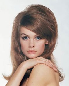 Jean Shrimpton ☆ Jean Shrimpton Hair, David Montgomery, 1960s Models, Wedding Makeup Vintage, Beehive Hair