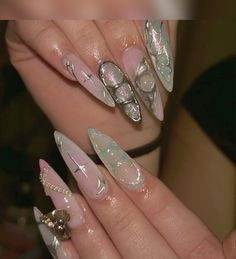 Chrome Nails Gel, Metallic Nail Designs, Nail Design 2023, Metallic Nails Design, Gel X Nail, J Nails, 3d Chrome, Metallic Nail, Nails Chrome