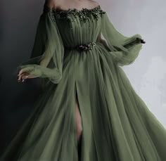 Gowns Elegant, Tulle Evening Dress, Dress Tulle, Prom Dress Inspiration, Cute Prom Dresses, Evening Dress Fashion, Pretty Prom Dresses, Fairytale Dress, Prom Outfits