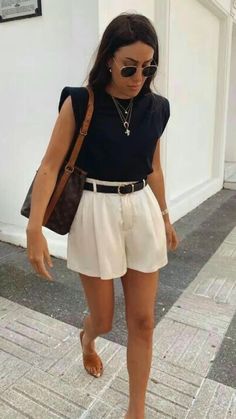 Europe Outfits, Italy Outfits, Looks Chic, Summer Fashion Outfits, Casual Summer Outfits, Looks Style, Looks Vintage, Spring Summer Outfits, Outfits Casuales