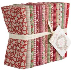 Tilda Creating Memories Winter Reds Greens Fat Quarter Bundle 16 Count 18 X 22 TIL300209 - Etsy Tilda Fabric, Feedsack Fabric, Creating Memories, Fabric Inspiration, Feed Sacks, Fat Quarter Bundles, Quilting Ideas, Christmas Fabric, Patterned Fabric