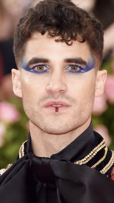 Male Alien Makeup, Natural Male Makeup, Blue Mascara Looks, Leaf Cloak, Mascara Looks, Gender Neutral Makeup, Beard Makeup, New Year Makeup