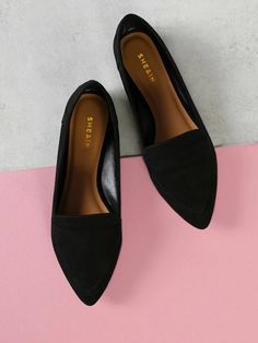 Hipster Shoes, Top In Pizzo, Black Pointed Toe Flats, Pointy Flats, Flat Dress Shoes, Loafer Shoes Women, Pointy Toe Flats, Women Flats