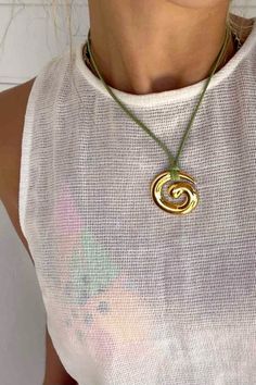 Swirl Necklace, Estilo Hippie, Devil Wears Prada, Jewelry Lookbook, Girly Jewelry, Bijoux Diy, Dream Jewelry