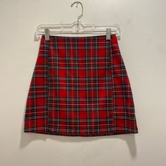 Brandy Melville Red Plaid Skirt Brand New Size Xs-Small Malia Skirt Brandy, Brandy Melville Buckle Skirt, Brandy Melville Mini Skirt, Malia Mini Skirt Brandy, Brandy Melville Plaid Skirt, Brandy Melville Skirt, Brandy Melville Skirts, Red Plaid Skirt, Brandy Melville