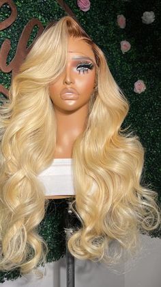 Blonde Hair Brown Roots Frontal, Blonde Bob With Brown Roots, Blonde Frontal Wig With Brown Roots, Blonde With Brown Roots, Blonde And Brown Roots Wig, Brown Roots Blonde Hair, Blonde Wig With Brown Roots, Blond Wig With Brown Roots, Blonde Hair With Brown Roots