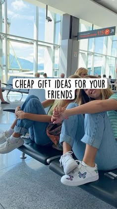 Cheap Gift Ideas, Cheap Birthday Gifts, Easy Birthday Gifts, Sleepover List, Cool Gifts For Teens