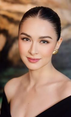 Wedding Soft Glam Makeup, Full Hairline, Filipino Makeup, Marian Rivera, A Daily Routine, Makeup For Moms, Bridal Makeup Natural