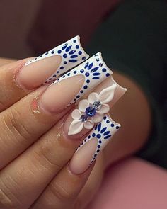 Mexican Style Acrylic Nails, Blue And White Mexican Nails, White And Blue Glitter Nails, Blue Nails For Quince, Summer Latina Nails, Dark Blue Nails Inspiration, Blue Cinderella Nails, Red Latina Nails, Blue Mexican Nails