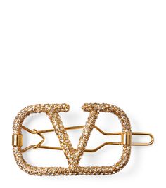 Find VALENTINO Embellished Vlogo Hair Clip on Editorialist. Valentino Garavani's VLogo is an icon in its own right, establishing a notion of opulence synonymous with the Italian House wherever it's placed. You can now pledge your brand allegiance with this hair clip, as its dazzling embellishments promise to catch the light. Ysl Hair Accessories, Valentino Headpiece, Prada Hair Clip, Gold Star Hair Clips, Italian House, Hair Brands