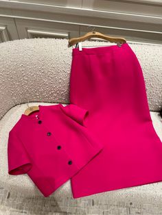 Dark Pink Dress Outfit, Dark Pink Dress, Pink Dress Outfit, Cute Dress Outfits, Corporate Outfits