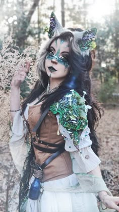 Cat Larp Costume, Larp Witch Costumes, Ren Faire Costume Witch, Dnd Character Cosplay, Ren Faire Druid, Fae Larp, Forest Elf Cosplay, Fawn Cosplay, Forest Witch Costume