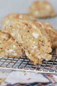 some cookies that are on a cooling rack