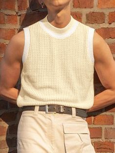 Mens Outfits Vest, Cute Man Outfits, Tank Vest Outfit, Men Tops Fashion, Mens Knit Vest Outfits, Knitted Summer Outfits, Man Tank Top Outfits, Knitted Outfit Men, Tank Top Fits Men