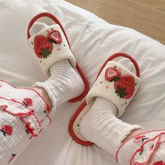 Material: Cotton, Polyester Run small, please review the sizing information Strawberry Slippers, Rabbit Light, Kawaii Store, Linen Slippers, House Slide, Fluffy Slippers, Comfy Slippers, Bedroom Slippers, Pink Rabbit