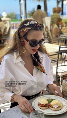 Fall Outfit Trends, Hairstyle 2024, Summer Holiday Outfits, Estilo Hippy, Beautiful Hairstyle, Hair Scarf Styles, Old Money Style, Outfit Trends, Shooting Photo