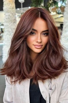 24. Auburn with Burgundy Undertones As the leaves change and the air turns crisp, it’s time to embrace the magic of fall with a... Dark Fall Hair, Red Brown Hair, Hair Color And Cut