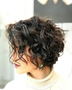 Curly Inverted Bob, Hair Education, Curly Short, Curly Bob Hairstyles