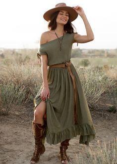 Gia Dress in Olive Outfit Vestido Casual, Gia Dress, Olive Dress, Estilo Country, Rustic Boho, Fashion Board