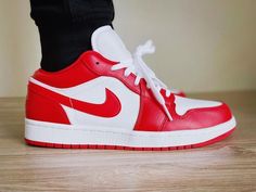 Air Jordan 1 Gym Red,Air Jordan 1 Sport Red,Sport Red Jordan 1,Gym Red Jordan 1,Air Jordan 1 Outfit Women Jordan 1 Gym Red, Women Outfit