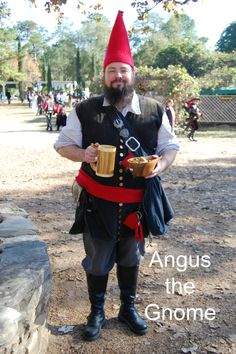 Mens Renfest Costume, Men's Ren Faire Costume, Ten Faire Outfit Men, Easy Ren Faire Outfit Men, Ren Faire Men, Mens Ren Faire Outfit, Men’s Renfaire Costume, Renicansse Fair Outfits Men, Men’s Renn Faire Costume