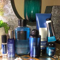 Bath And Bodyworks Men’s Collection Ocean Gift Set Combo Body Wash Body Spray Body Cream Travel Cologne Travel Cream Mini Hand Sanitizer Room Spray Gift Bag Men’s Hygiene Tips, Body Care Men, Mens Hygiene Products, Hunter Christmas Gifts, Male Hygiene, Men Self Care, Mini Hand Sanitizer, Men Skincare, Combo Color