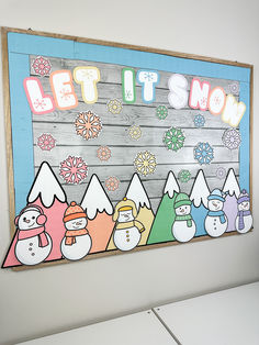 Add a frosty touch to your classroom or home with this adorable winter snowman bulletin board! Featuring pastel colors and a vibrant, colorful design, this printable template makes decorating easy and fun. Perfect for teachers looking for cute bulletin board ideas to brighten up their space during the chilly season. Download, print, and let the snowman magic begin! Snowman Bulletin Board, Winter Classroom Decorations, January Classroom, Winter Bulletin Board, Valentines Day Bulletin Board, January Bulletin Boards, Door Decoration Ideas, Winter Bulletin, Winter Bulletin Boards