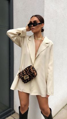 Preppy Dinner Outfit, Hijab Chic, Beauty And Fashion, 가을 패션, Mode Vintage, Looks Style, Mode Inspiration, Fit Inspo, Looks Vintage