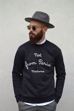 "Not from paris madame." File under: Panama hats, Sweaters, Layers, Sunglasses Estilo Hipster, Mode Shoes, Mode Tips, Old School Style, Ray Ban Wayfarer, Ray Ban Aviator, Honky Tonk, Outfits Black, Men Street