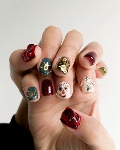 #nails #nailsdesigns #clown #koreannailart Clown Gel Nails, Cute Clown Nails, Clown Face Nails, Clown Core Nails, Short Clown Nails, Halloween Nails Clown, Art The Clown Nails, Circus Nails Designs, Jester Nails