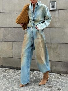 Distressing Denim, Distressed Jeans Outfit, Stylist Outfit, Cozy Outfits, Long Sleeve Denim Shirt, Jeans Outfit Casual, Trendy Denim, Denim Shirts, Pants Denim