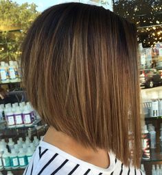 Angled Bob Haircuts, Angled Bob Hairstyles, Medium Bob Hairstyles, Bob Haircut For Fine Hair, Long Bob Haircuts