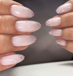 Nokti Za Prolece 2024, Nokti Za Maturu, Almond Sparkle Nails, Sparkly Almond Nails, Oval Nails Designs, Makeup Nails Designs, Ombre Nails Glitter, Sparkle Nails