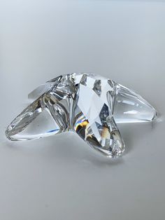 ✤ HERE WE HAVE FOR SALE Swarovski collectible miniature SWAROVSKI star fish Can also be used as a paperweight. ✤ condition is used but very good overall as you see in pictures , I can see no flaws to mention , doesn't have its original packaging  ➤ You can check Similar items & other Miniatures available on our shop: https://www.etsy.com/uk/shop/samsantiquefair?ref=seller-platform-mcnav§ion_id=30105829 ✤ ✤ ✤ ✤ ✤ ✤ ✤ ✤Will be handled with extreme care and will be shipped by insurance & tracking! Star Fish, Animal Figurines, Doll Furniture, Miniature Dolls, Collectible Dolls, Paper Weights, Starfish, Uk Shop, Dollhouse Miniatures