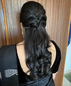 Chudithar Hairstyle, Short Hairstyle Women For Traditional, Hair Styles For Half Saree Simple, Kurtha Hairstyle, Free Hair Styles For Saree, Hairstyles For Functions Indian Saree, Family Picture Hairstyles Mothers, Kerala Hairstyles For Saree, Medium Hair Bridal Hairstyles