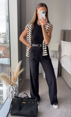 Tech Company Outfit Women, Lululemon City Sleek Pant Outfit, Sporty Work Outfits For Women, Conference Outfit, Smart Casual Women Outfits, Smart Casual Work Outfit, Work Fits