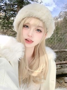 douyin makeup uzzlang makeup Xiaohongshu titkok doll makeup chinese makeup blonde asian Makeup Ala Korea, Makeup Asia, Programming Books, Girls Reading, Makeup Korea, Icons Girls, 일본 패션