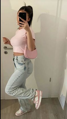 Pink Casual Outfit, Outfit Ideas Latina, Latina Fashion Outfits, Back To School Outfit, Outfit Inspo Casual, Instagram Outfits, Simple Trendy Outfits, Cute Everyday Outfits, Cute Simple Outfits