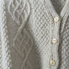 Cream knit vest with buttons
No tag but would fit a medium-XL 
Heavy and warm
#vintage #vest #knit #knitvest Cream Knit Vest, Vest With Buttons, Vest Knit, Vintage Vest, Knit Vest, Women's Vest, Womens Vest, American Vintage, Vintage Ladies